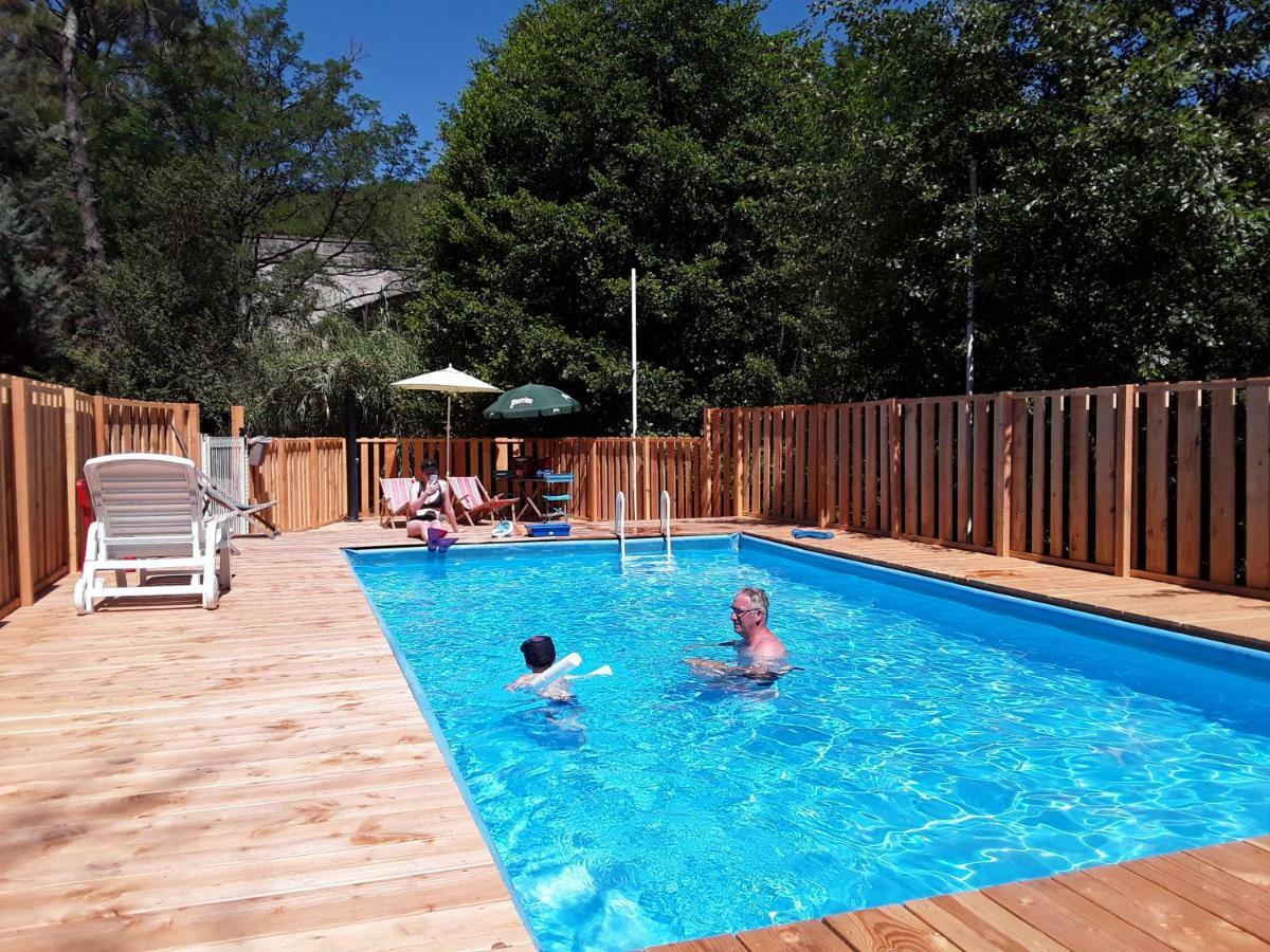 Camping L'Oree Des Cevennes Saint-Jean-de-Valeriscle Exterior photo